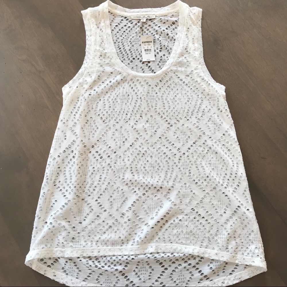 Express Women’s Scoop Neck Tank Top